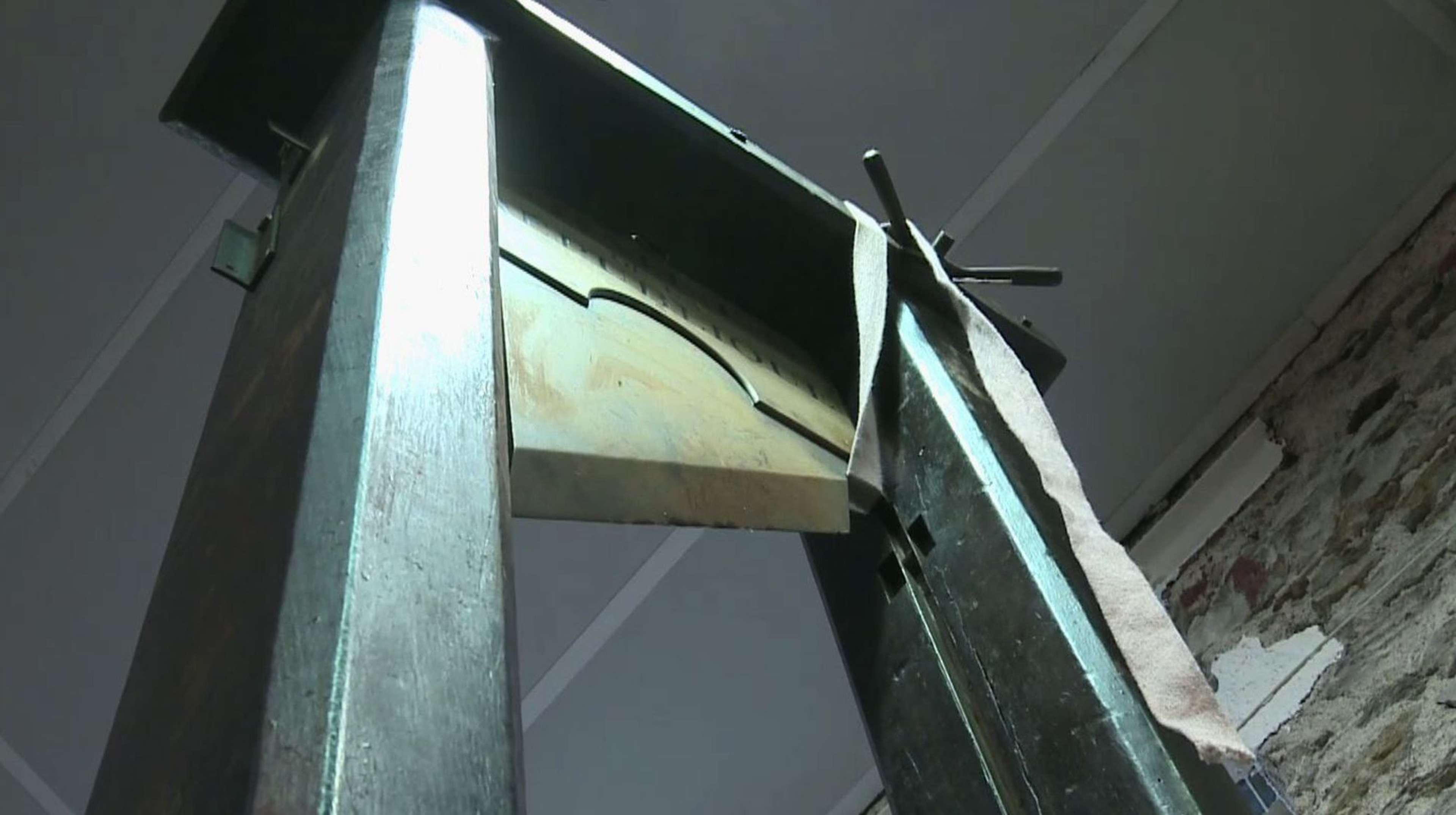 /assets/images/upload/une-guillotine-des-armees-est-mise-aux-encheres-a-nantes_4864311.jpg