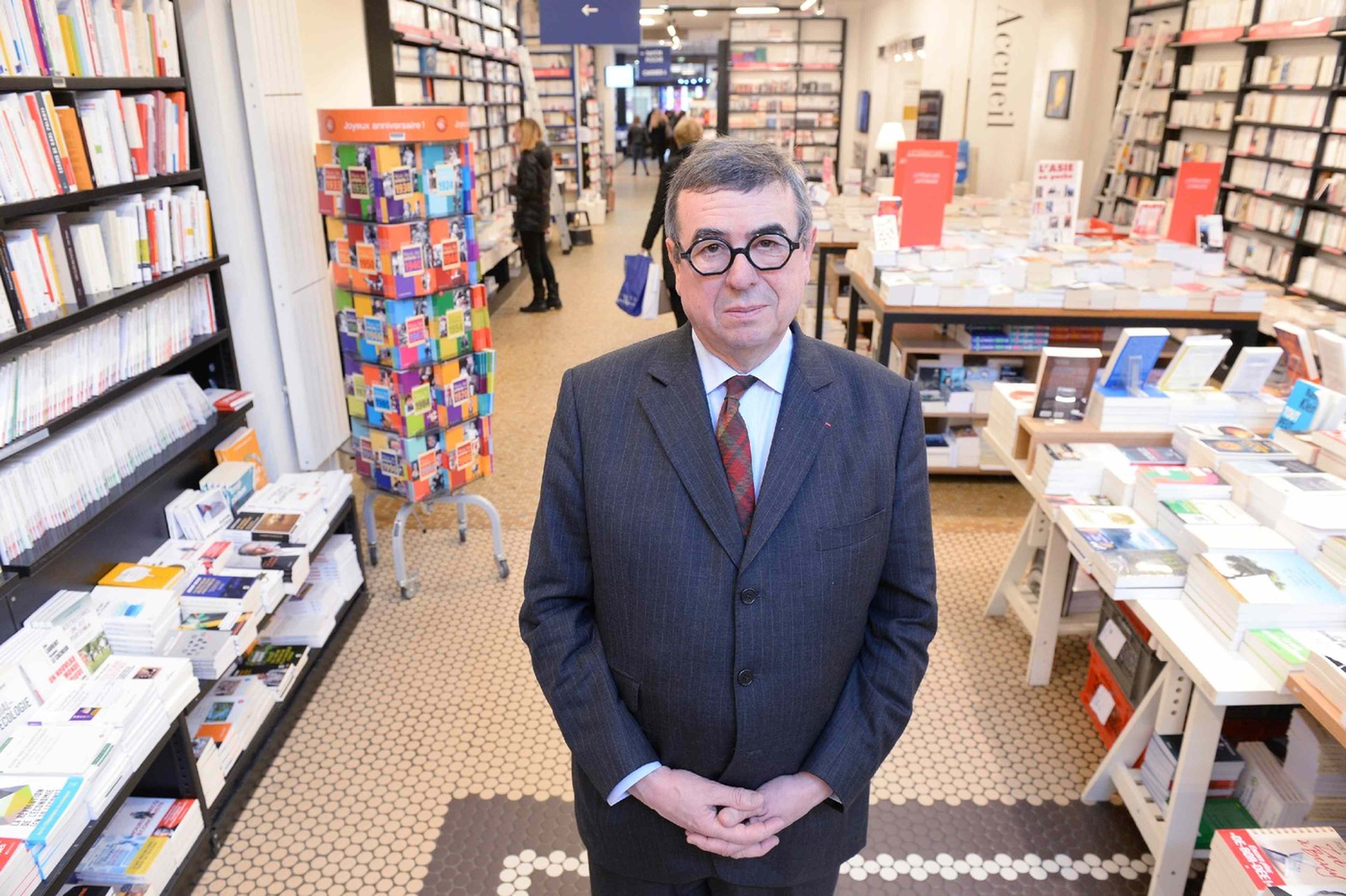 /assets/images/upload/Denis-Mollat-arriere-petit-fils-fondateur-librairie-Mollat-Bordeaux-13-janvier-2016_1_1400_931.jpg