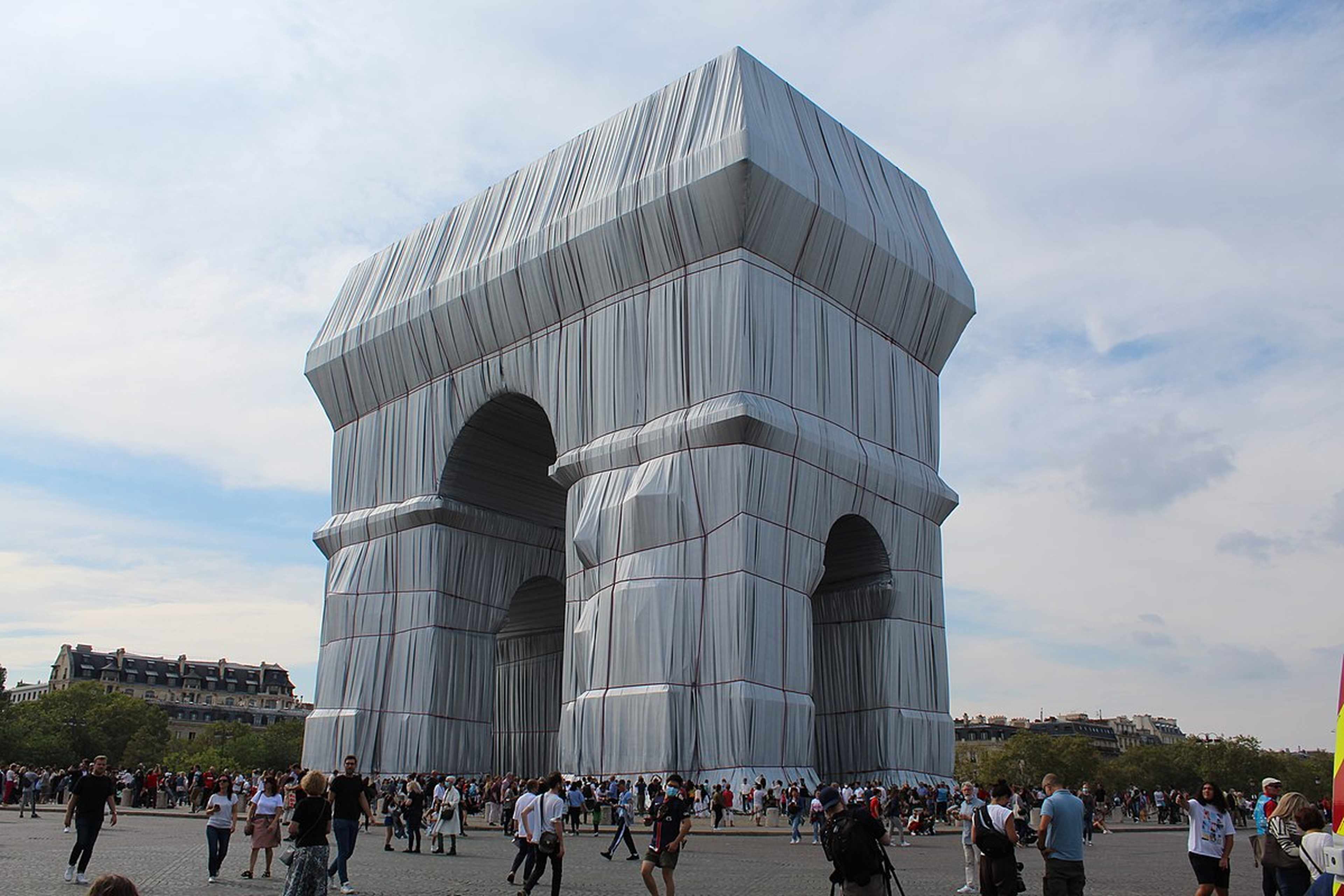 /assets/images/upload/L'Arc_de_Triomphe,_Wrapped.jpg
