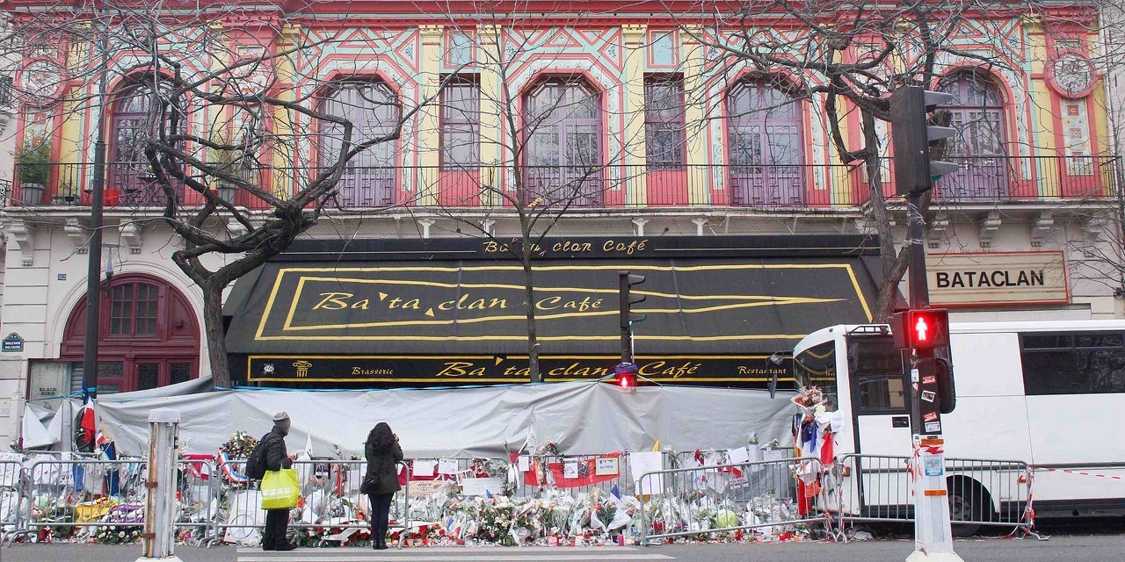 /assets/images/upload/Bataclan 2.jpg