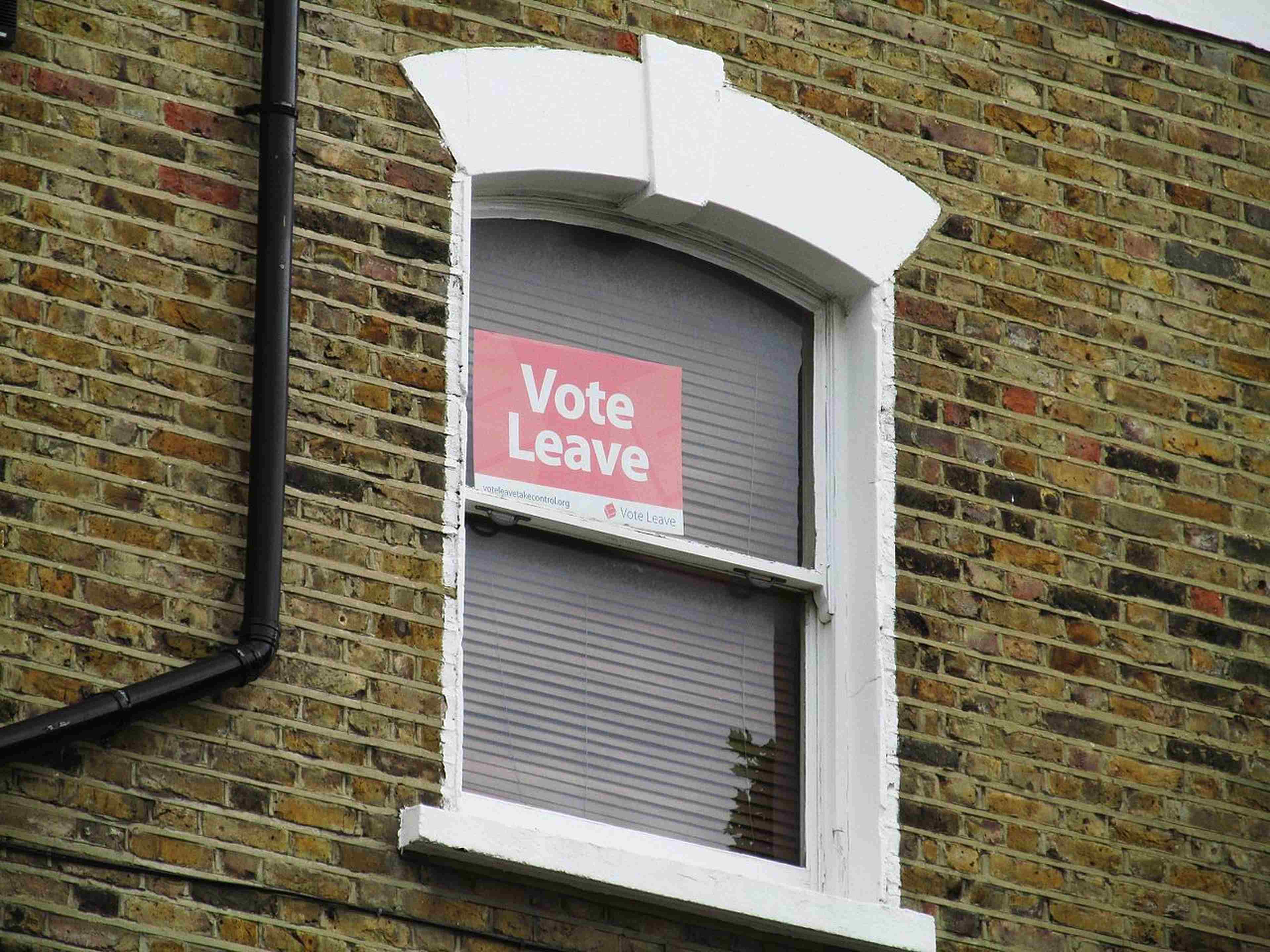 /assets/images/upload/1280px-London_June_13_2016_Vote_Leave_in_Islington_Brexit_(27576083301)_0.jpg