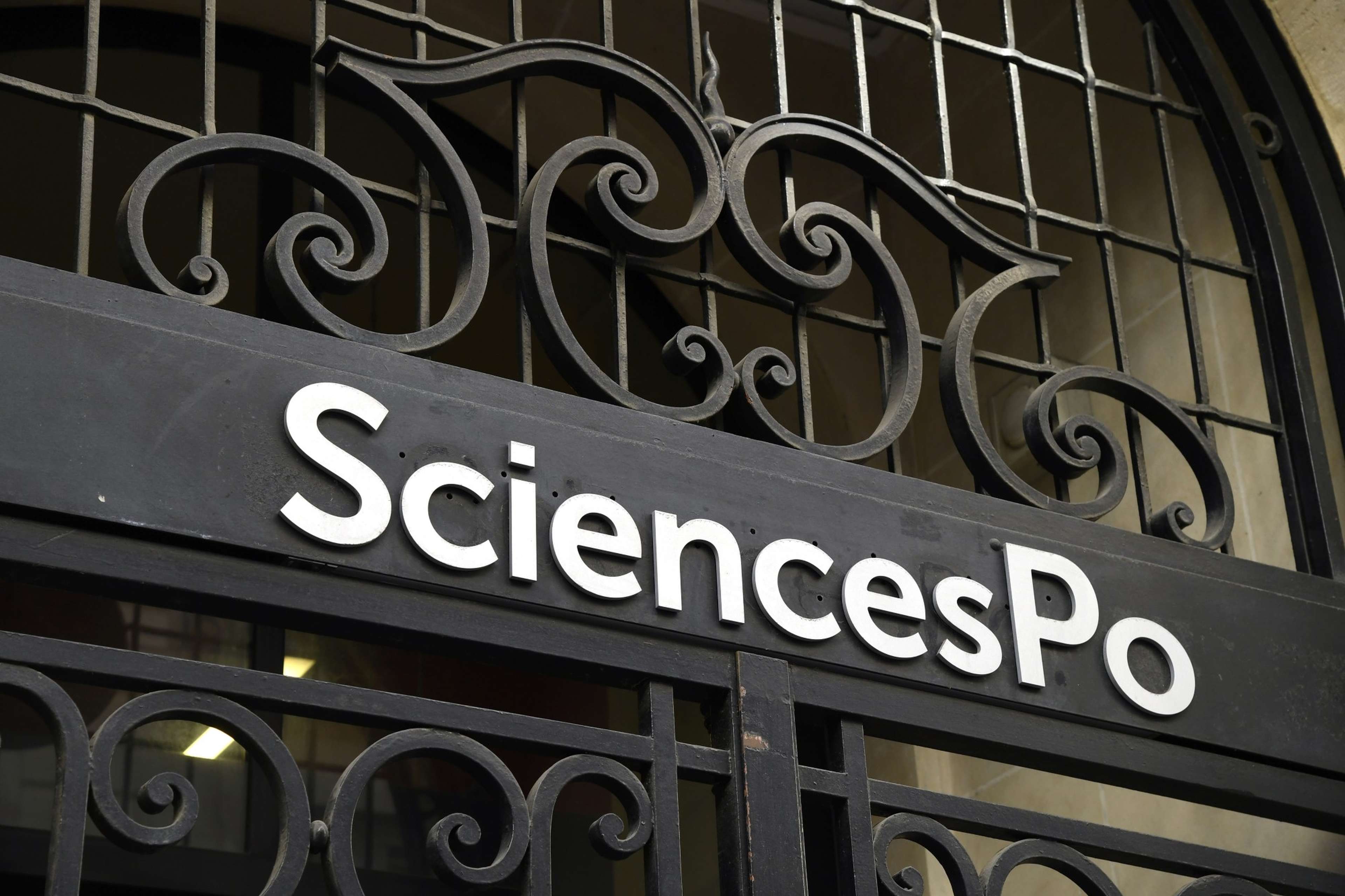 /assets/images/upload/1360258-illustration-de-sciences-po-paris.jpg