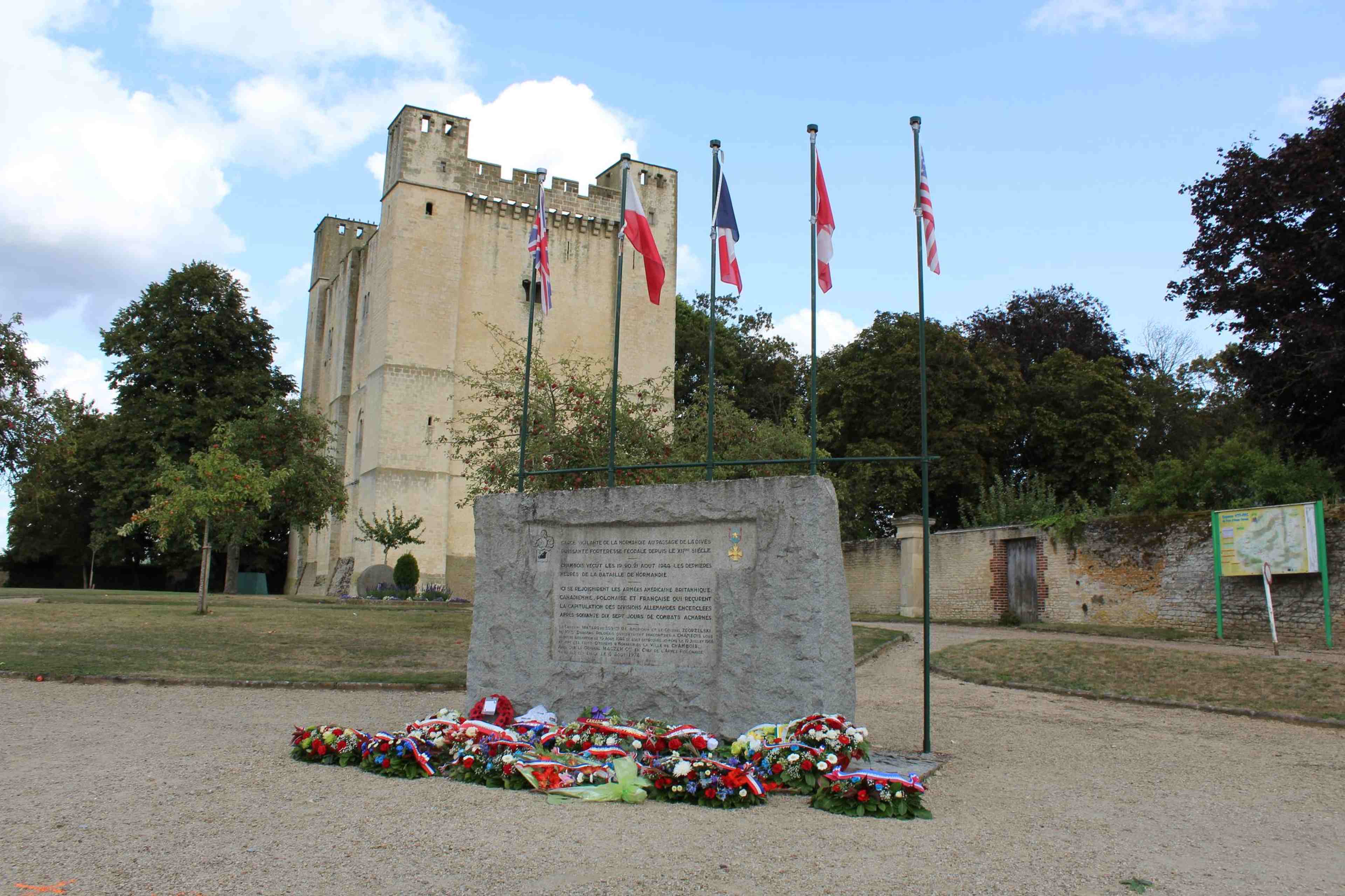 /assets/images/upload/Normandie-44-Chambois-stèle-2.jpg