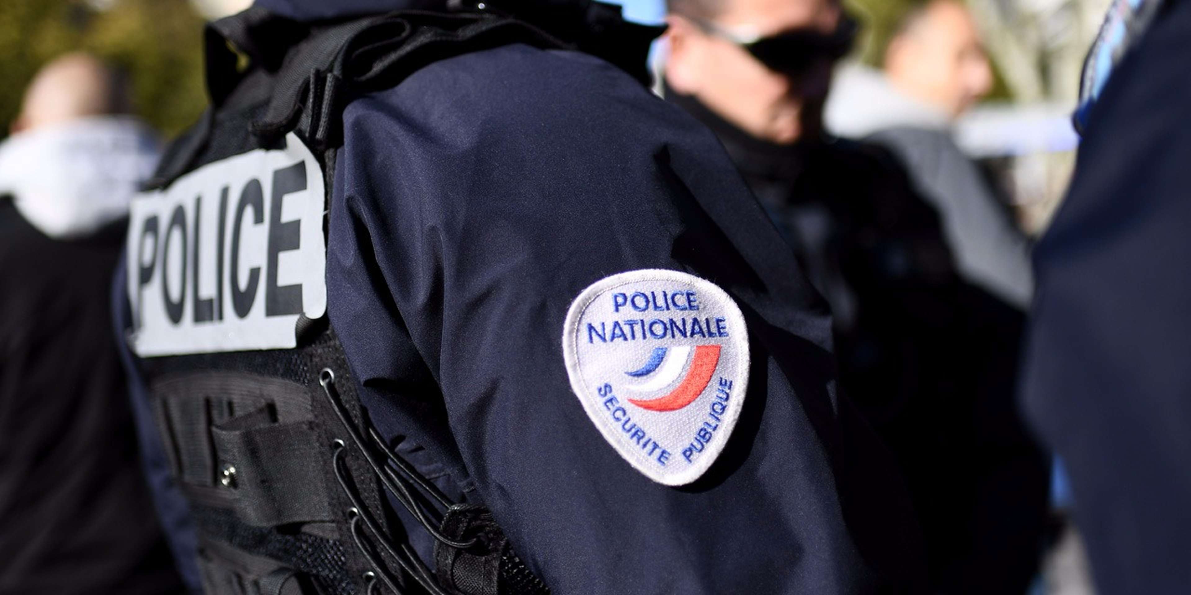 /assets/images/upload/Police2.jpg