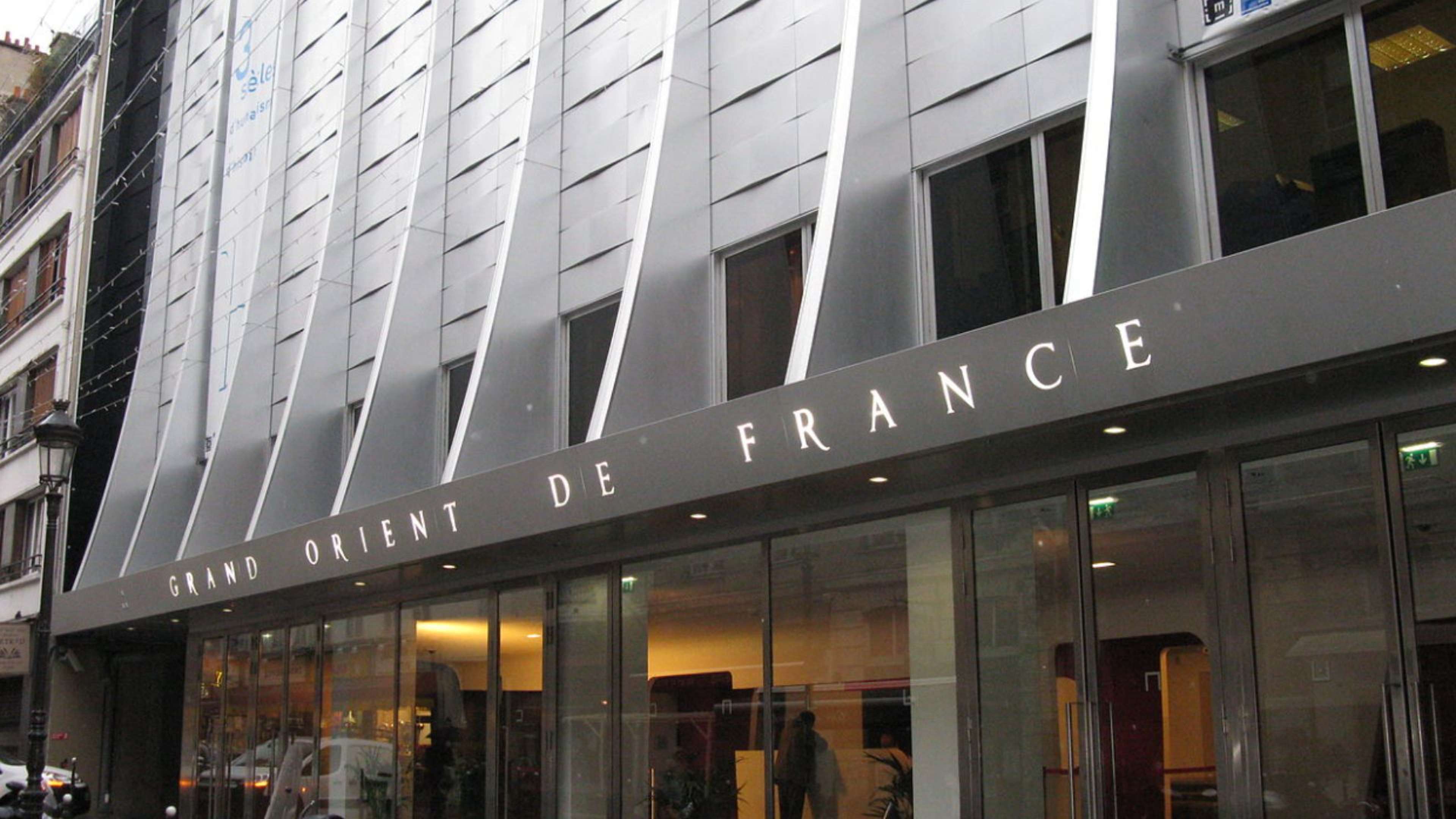/assets/images/upload/franc-maconnerie-onfray.jpg