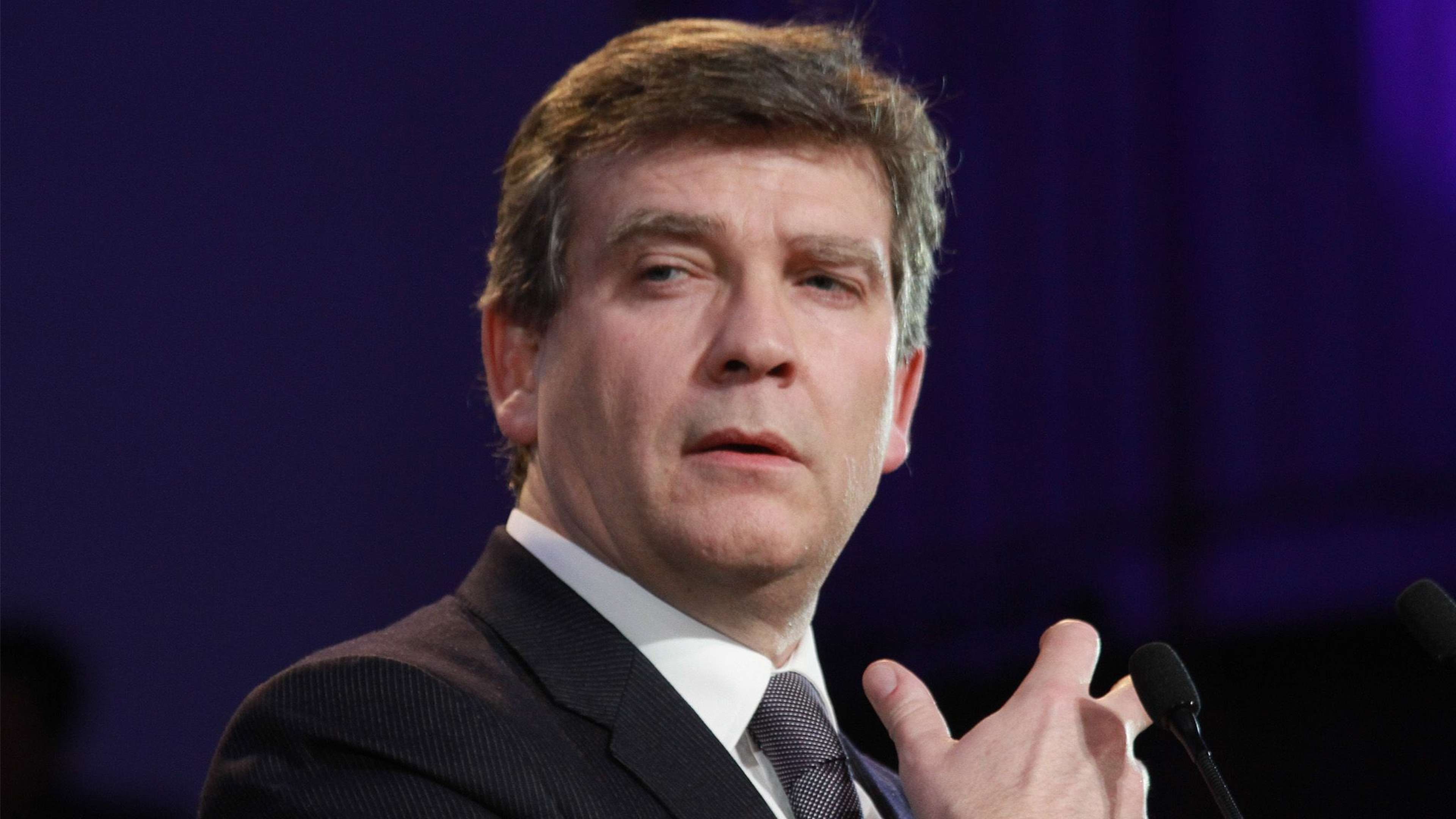 /assets/images/upload/arnaud-montebourg-devient-acteur-il-sera-au-casting-de-la-suite-de-neuilly-sa-mere.jpeg