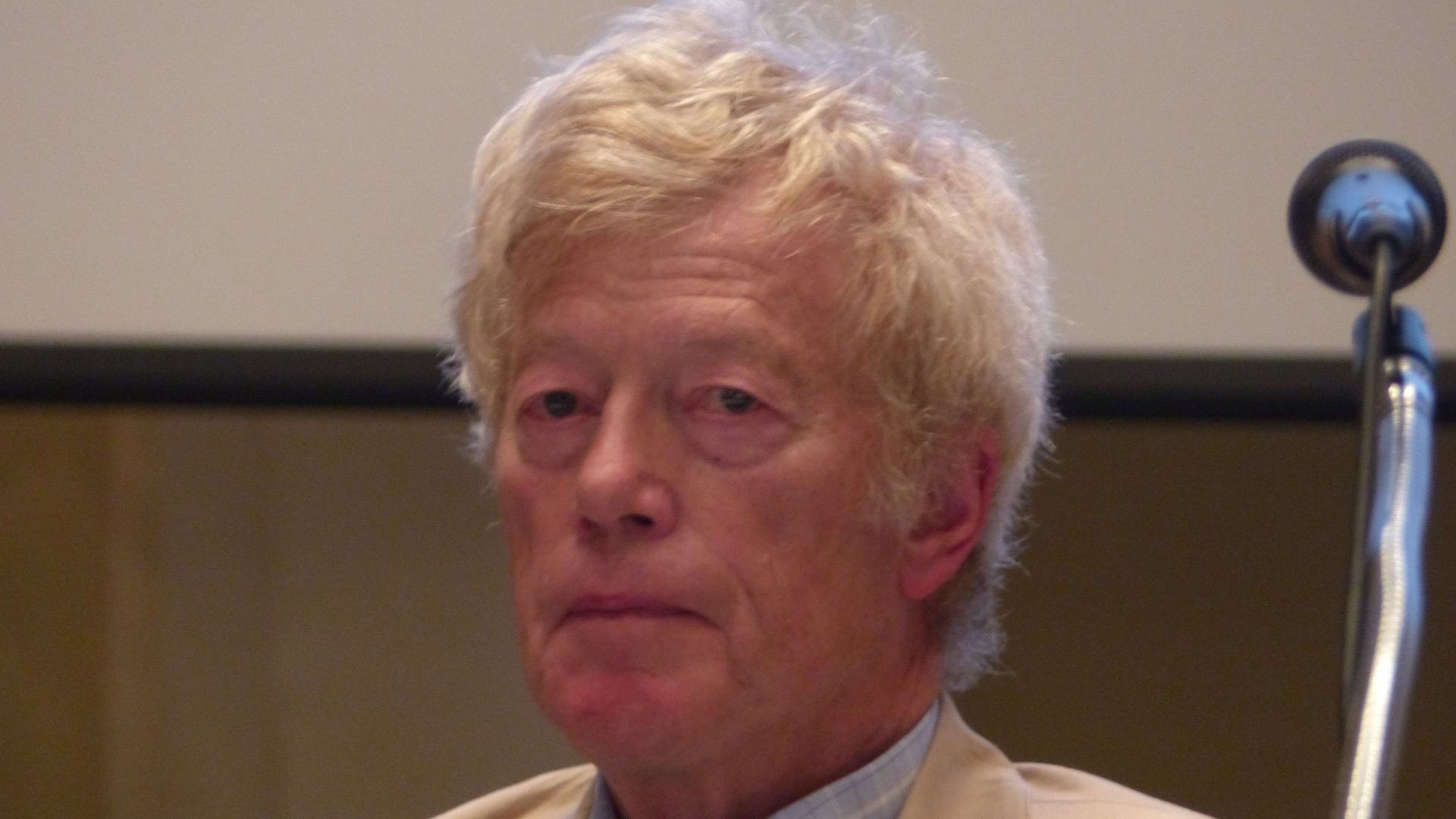 roger-scruton-michel-onfray