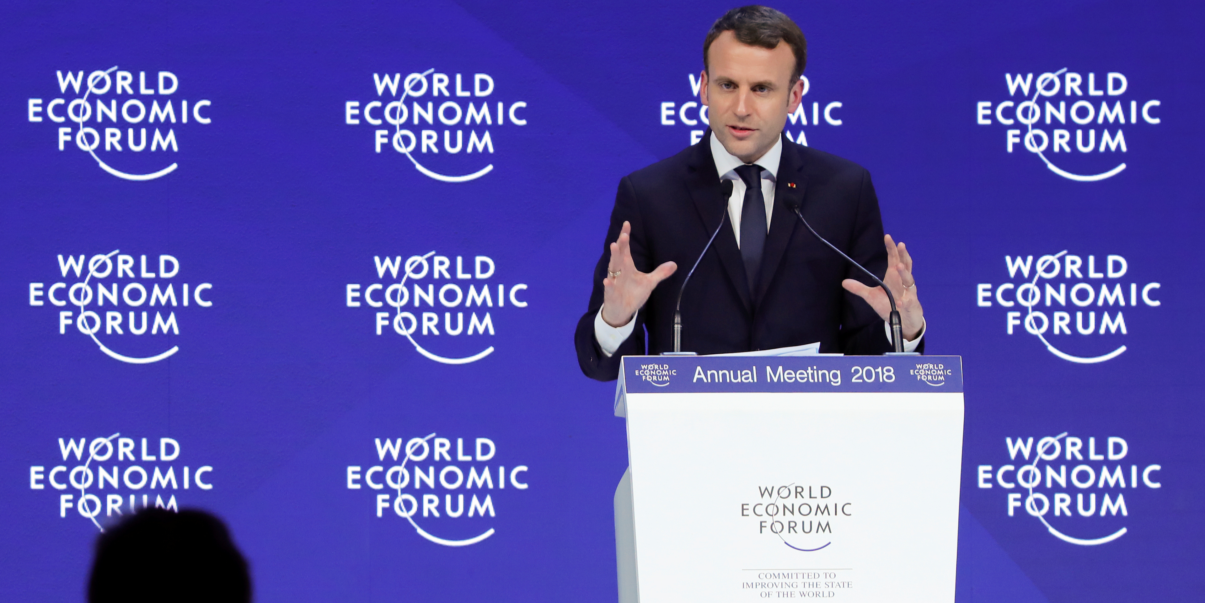 /assets/images/upload/macron-davos.png
