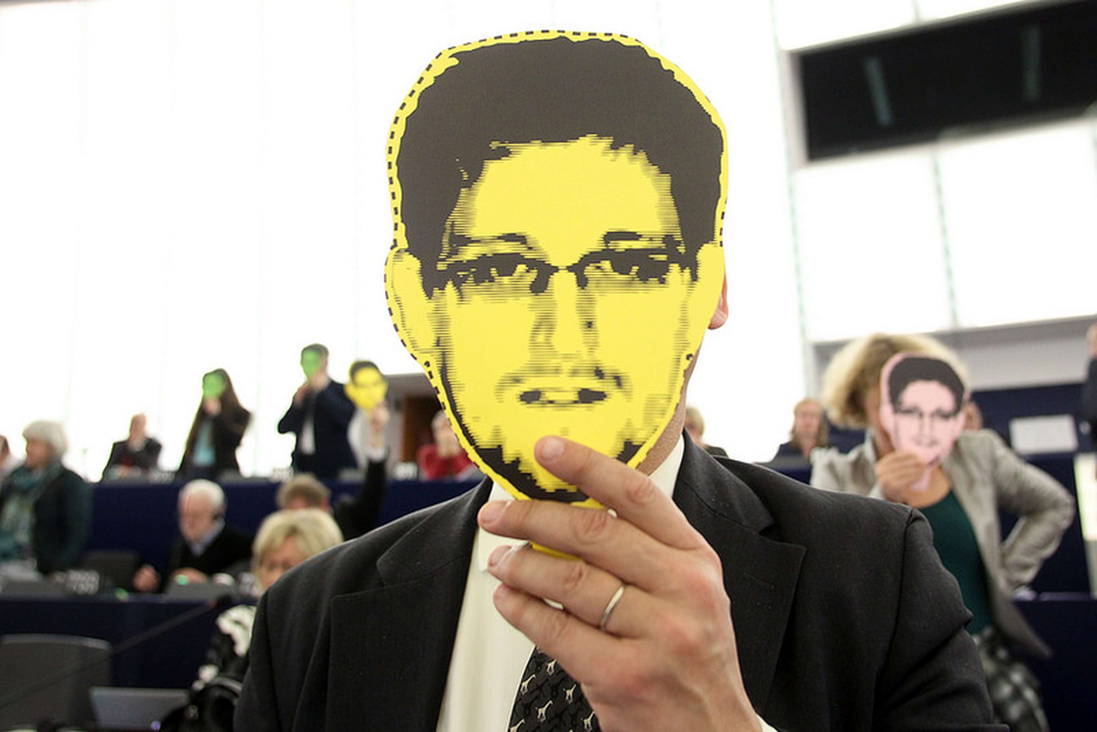 /assets/images/upload/snowden.jpg