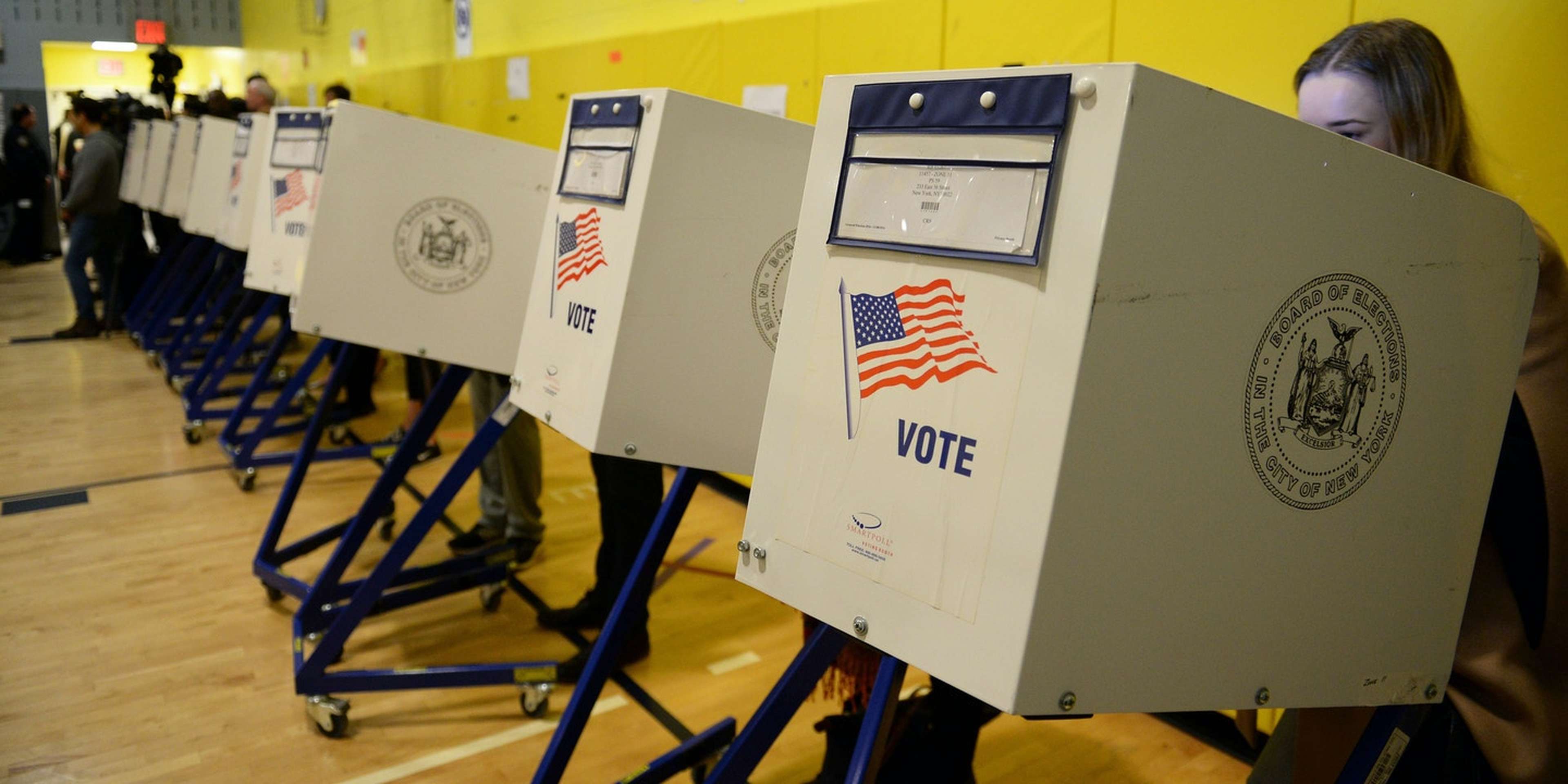 /assets/images/upload/voting-booths-dhs-1506981493.jpg