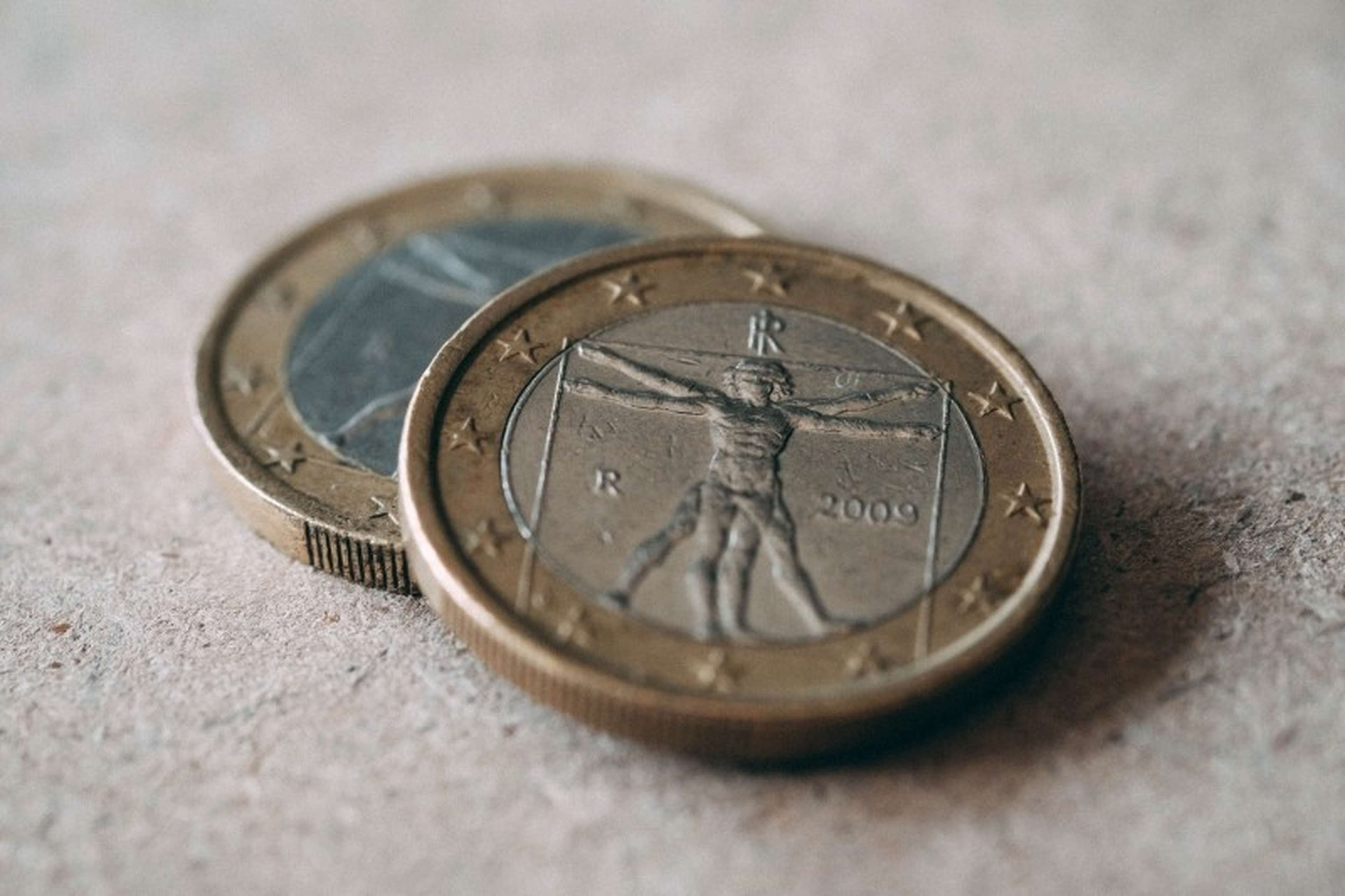 /assets/images/upload/money-change-coins-business-finance-financial.jpg