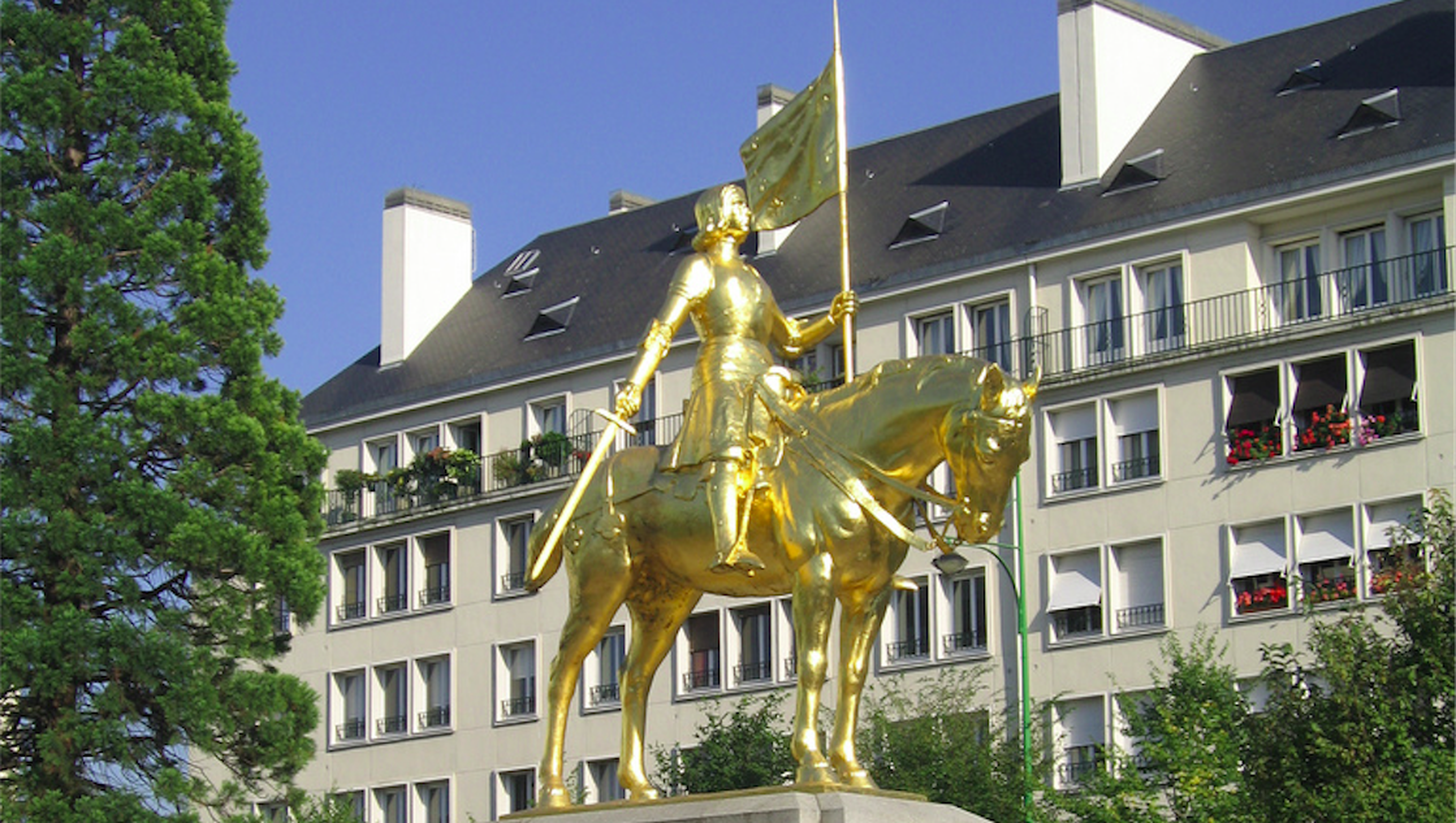 Quel regard portez-vous sur Jeanne d'Arc?