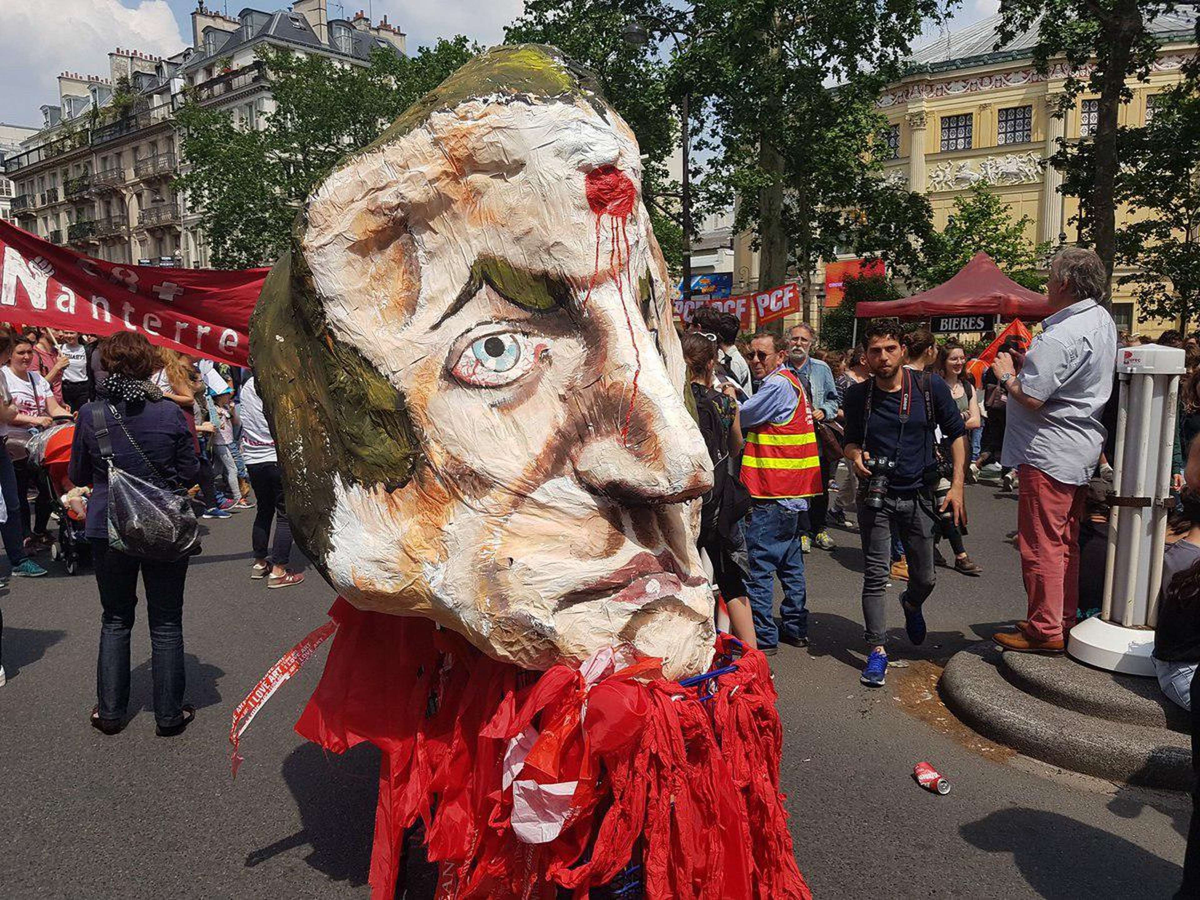 /assets/images/upload/Macron effigie.jpg