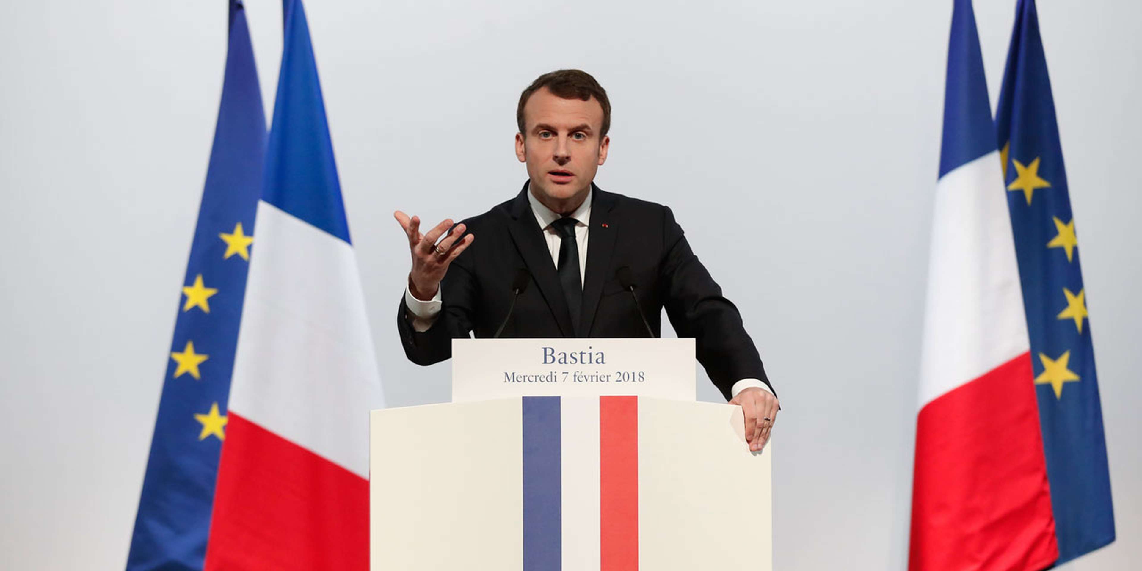 /assets/images/upload/Macron Corse.jpg